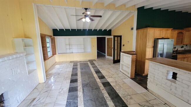 Foto del edificio - 4 br, 3 bath House - 6208 SW 26th St