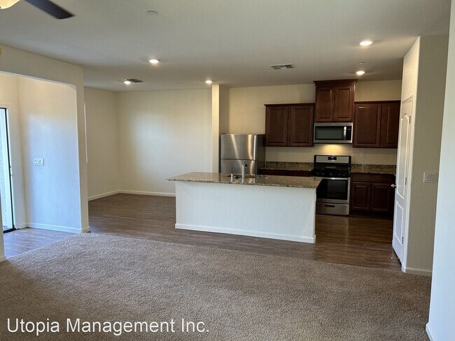 Building Photo - 4 br, 2.5 bath House - 722 Henry Long Blvd