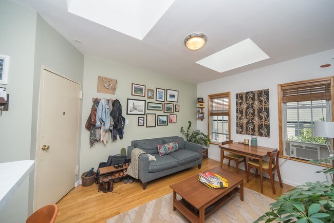 Building Photo - 109 Newell Street