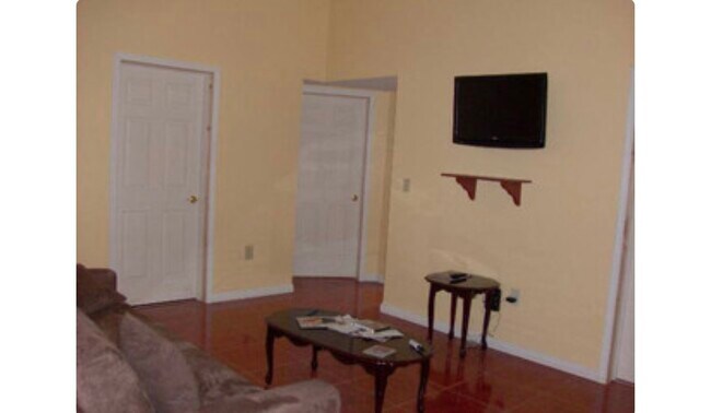 Foto del edificio - 33 Seminary Ave