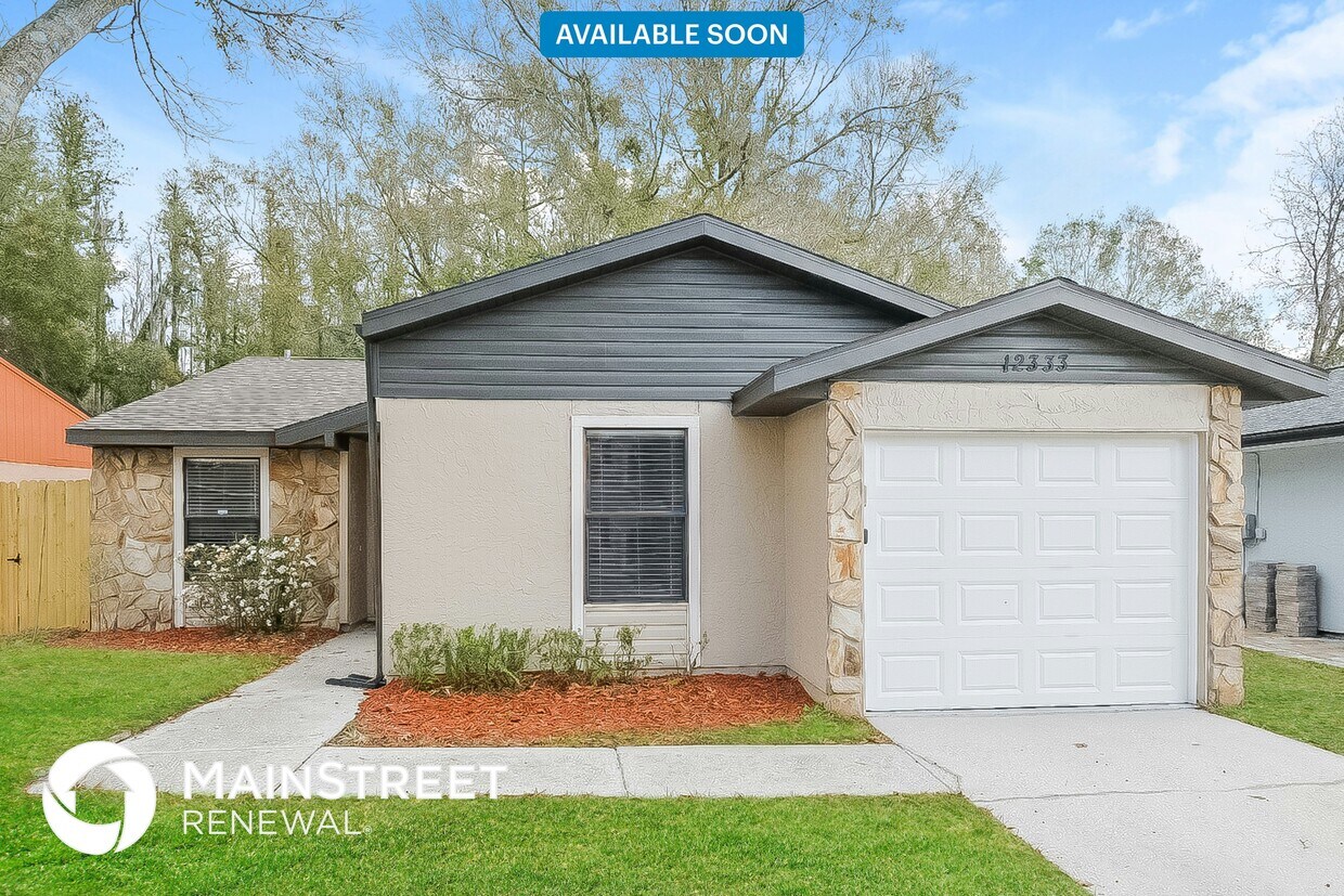 Foto principal - 12333 Hidden Brook Dr