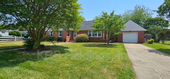 Building Photo - 20 S Greenfield Ave