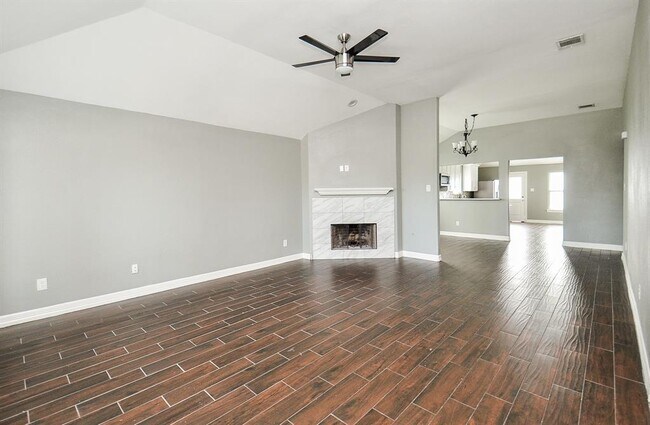 Foto del edificio - 21523 Ivory Gate Ln