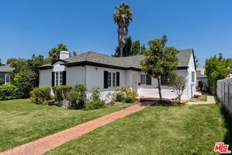 Building Photo - 1246 Peck Dr