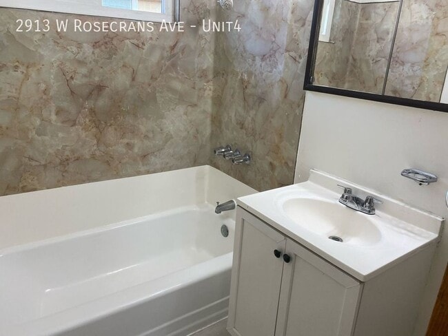 Foto del edificio - 2913 Rosecrans Ave