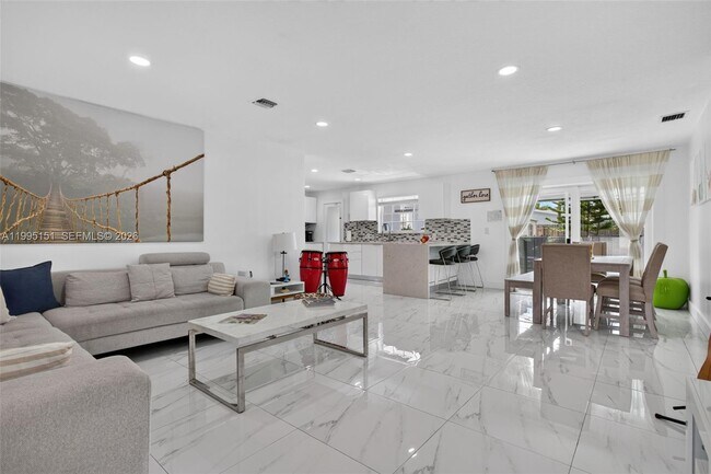 Foto del edificio - 5770 NE 18th Ave