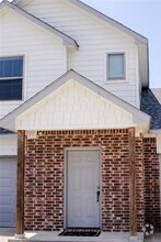 Building Photo - 8691 Ellis Dr