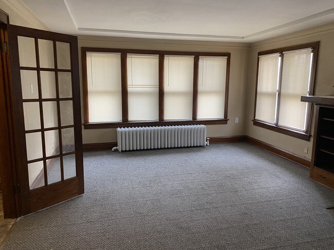 Beautiful lighting throughout the unit - 2903 N 50th St