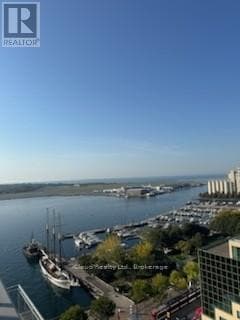 Building Photo - 410 Queens Quay W
