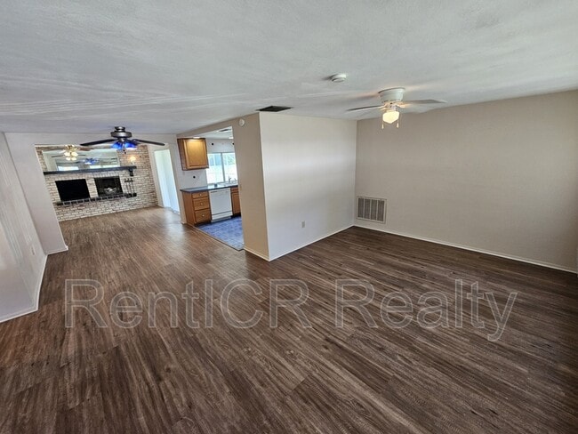 Foto del edificio - 4020 Pleasant Ridge Dr
