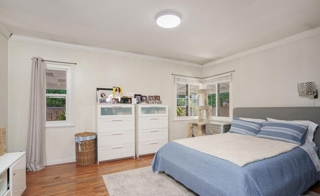 Building Photo - Single-Story 3BR Home with Permitted ADU, Private Yard & Cul-De-Sac Location – Van Nuys