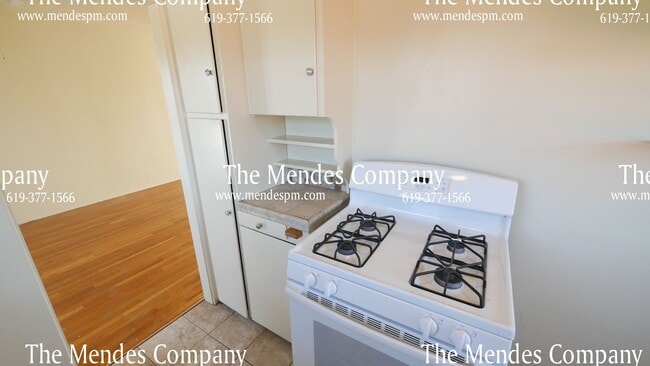 Building Photo - 4856 Lotus St