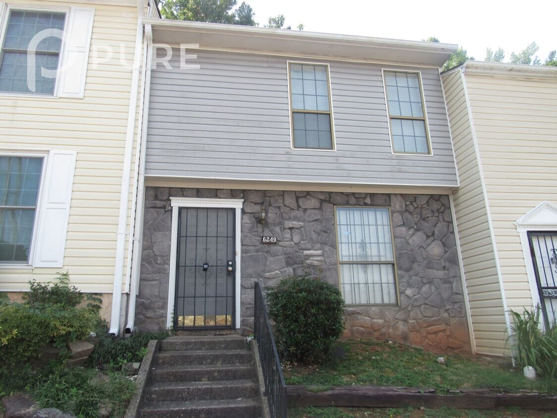 Primary Photo - 1 Month Free with 13 Month Lease! 6248 Cre...