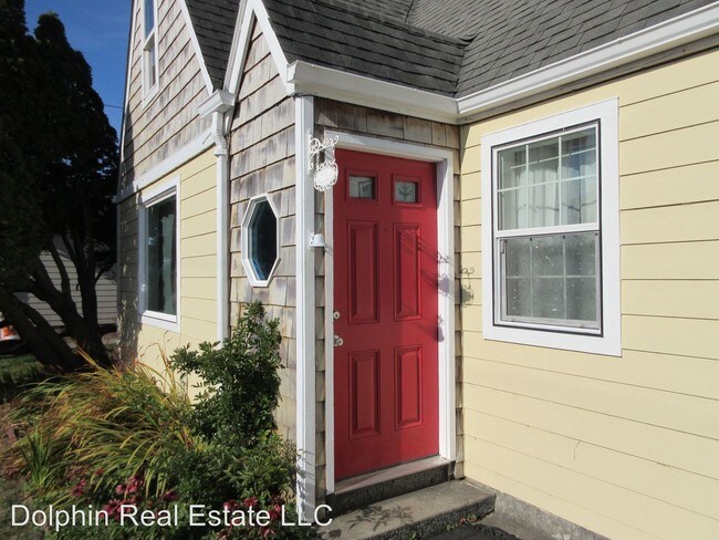 Building Photo - 1 br, 1 bath House - 255 NE 11th Street