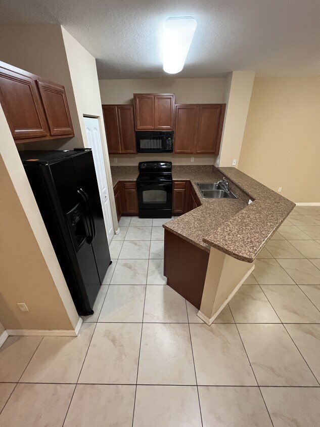 Photo - 3530 NW 29th Ct (Lauderdale Lakes, FL)