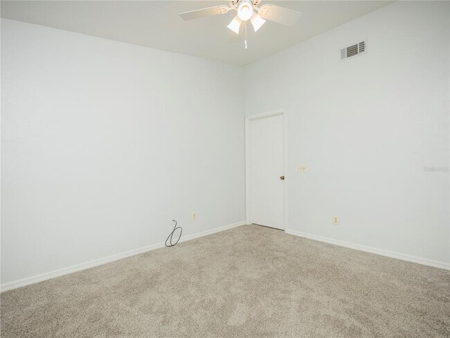 Foto del edificio - 243 NW 48th Blvd