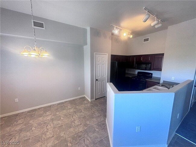 Building Photo - 9303 Gilcrease Ave