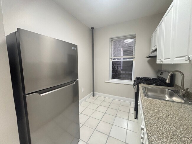 Photo - 328 61st St Apartment