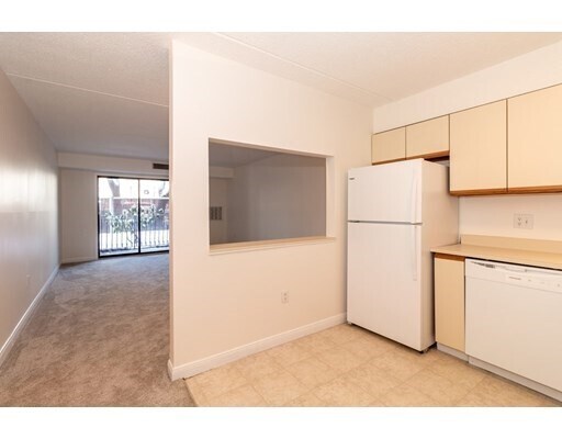 Foto del edificio - 20 Nahant Pl