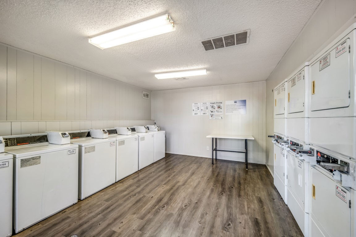 Ridgecrest 1300 Dallas Dr Denton, TX