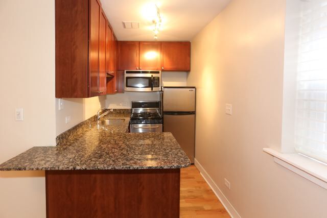 Foto del edificio - 650 W Wrightwood Ave