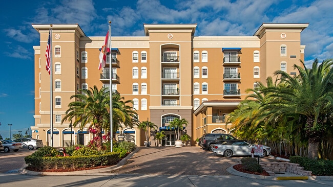 Broadway Promenada - 1064 N Tamiami Trl