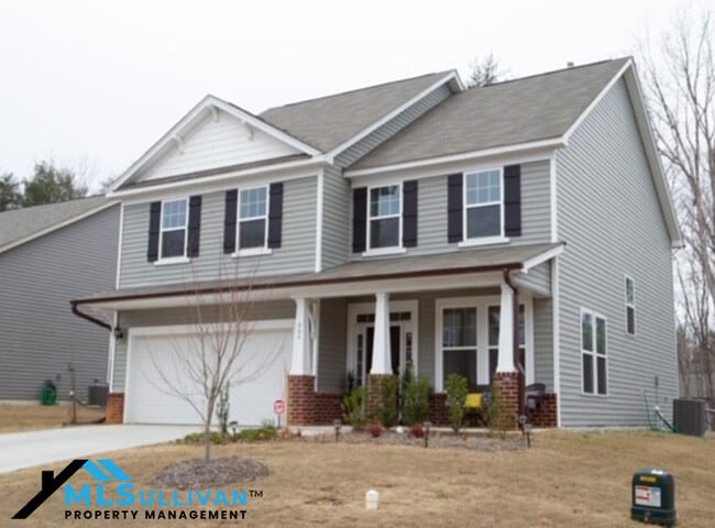 Building Photo - 866 Royal Oak Ln