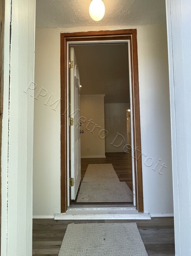 Building Photo - 3567 Spruce St