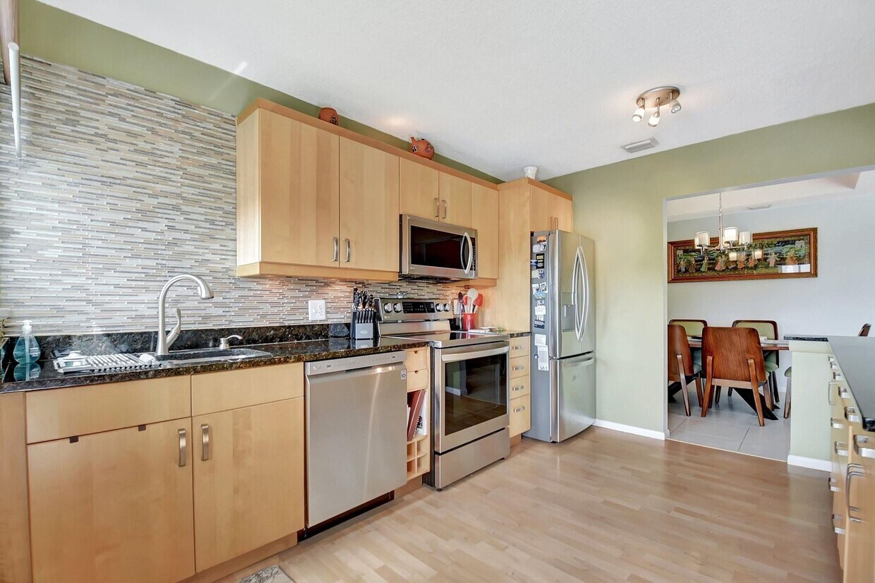 Foto principal - 9761 Nickels Blvd