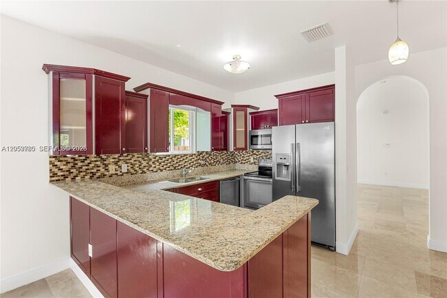 Foto del edificio - 4023 SW 10th St