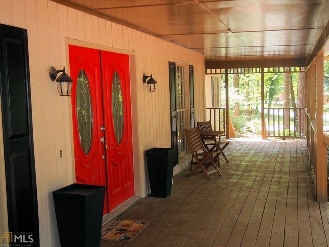 Building Photo - 17 Argyll Dr