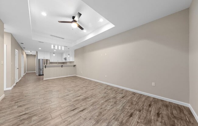 Building Photo - 1117 W Escondido Ln