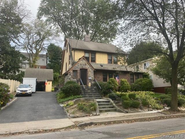 Primary Photo - 28 S Hillside Ave