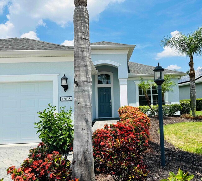 Building Photo - 12038 Forest Park Cir