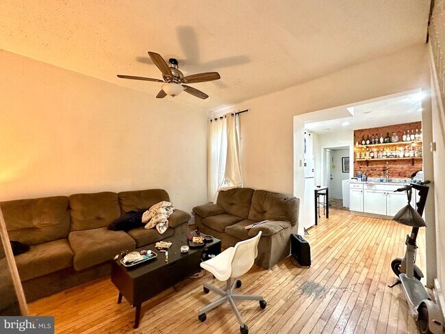 Foto del edificio - 1710 N Bouvier St