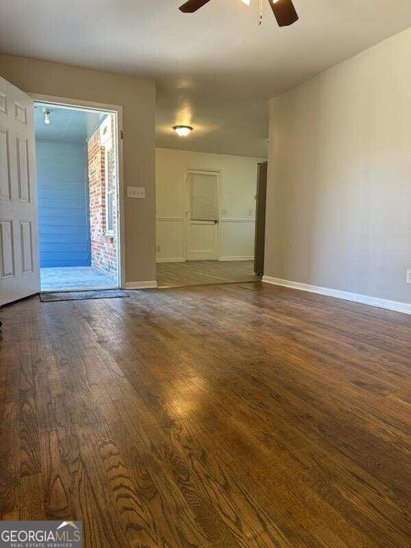 Foto del edificio - 6051 Park Dr