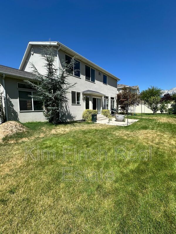 Foto del edificio - 9820 Deep Creek Dr