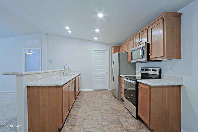 Building Photo - 8601 N 103rd Ave