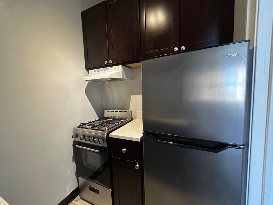 Foto principal - 535 W Cornelia Ave