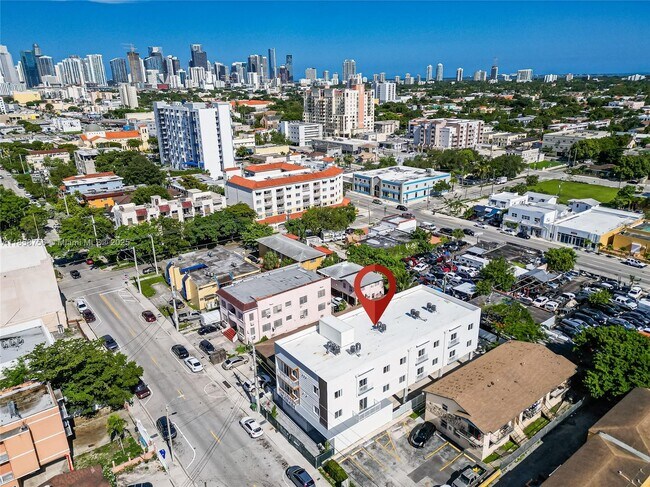 Foto del edificio - 1534 NW 1st St