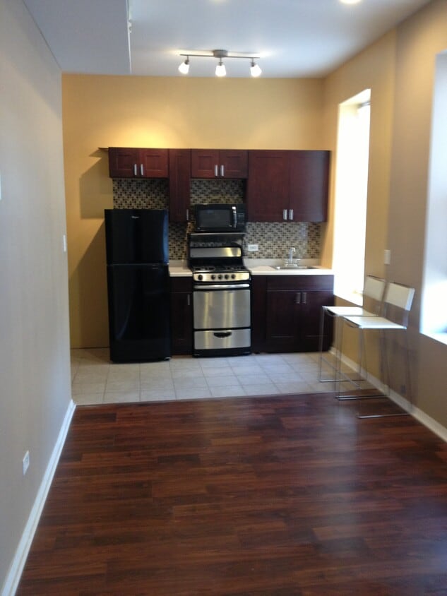 Foto del edificio - 1758 W 18th St