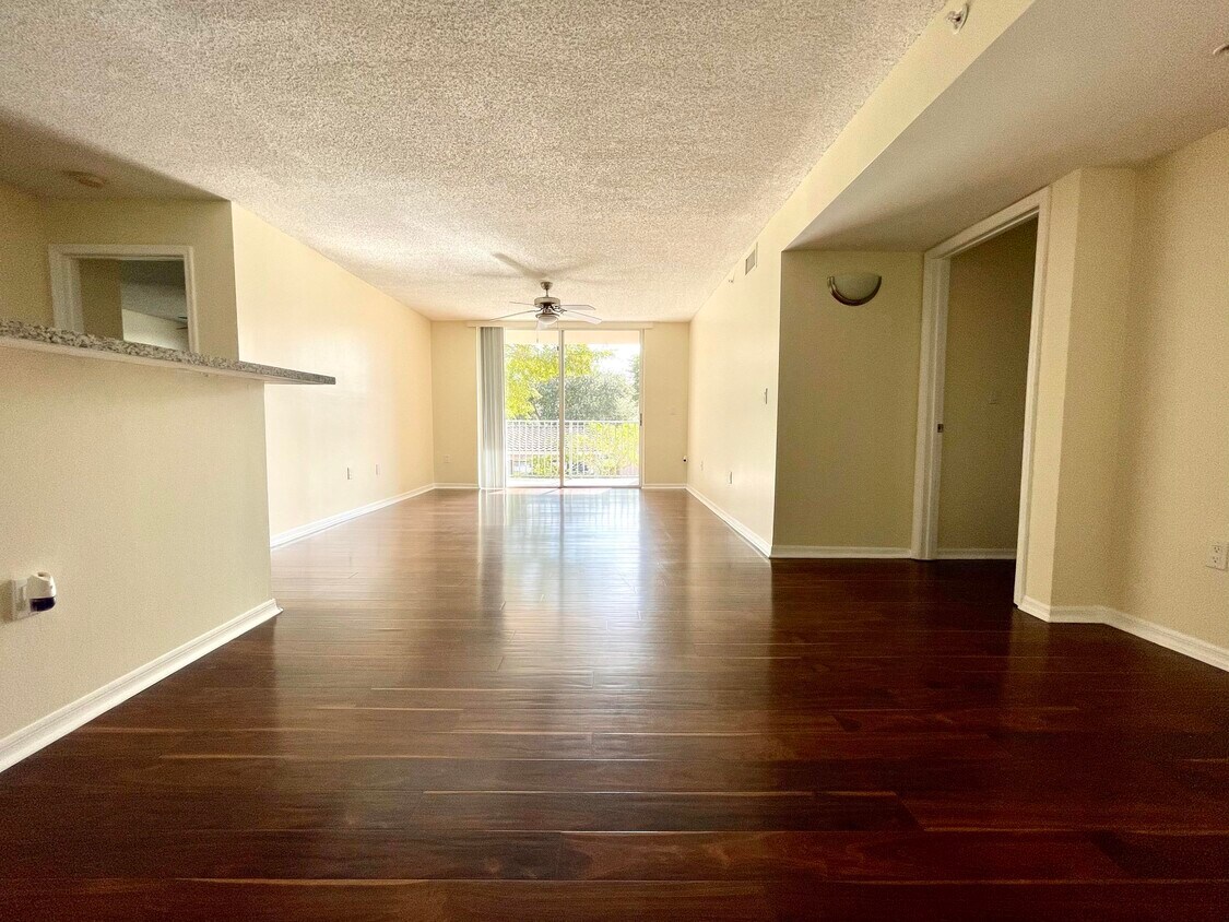 12148 St Andrews Pl Unit 205, Miramar, FL 33025 Condo for Rent in
