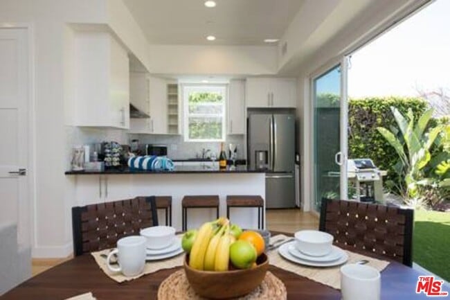 Foto del edificio - 7445 W 81st St