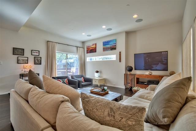 Foto del edificio - 5205 Capitol Ave