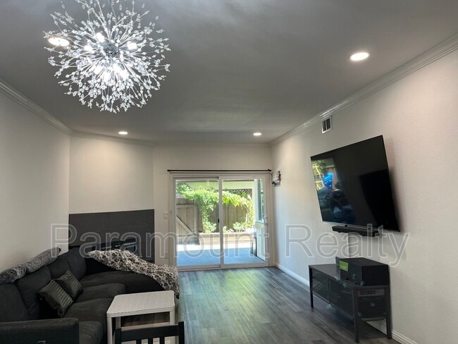 Photo - 1400 Bowe Ave Apartment