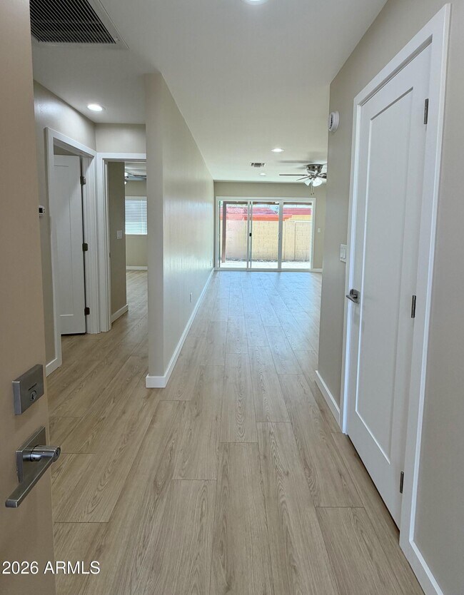 Foto del edificio - 2507 E Villa Maria Dr