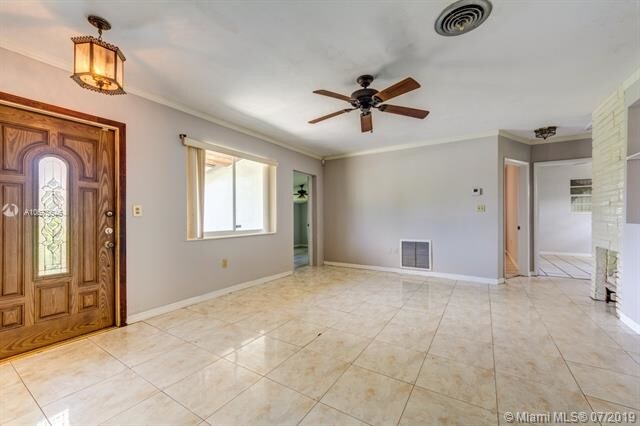 Building Photo - 3200 SW 67th Way