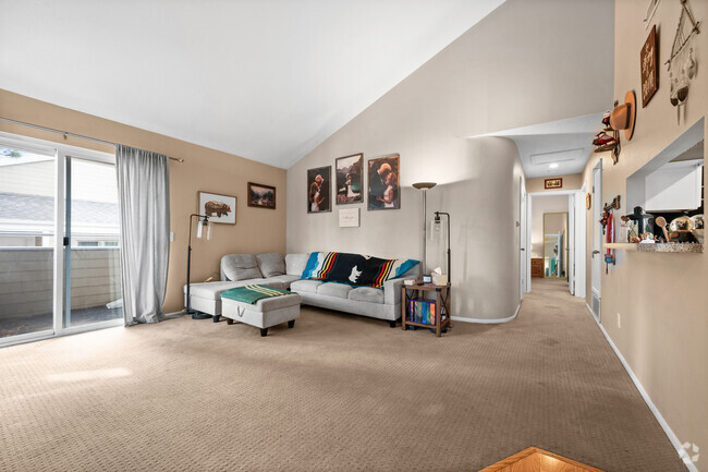 Building Photo - 1478 E Foxboro Dr