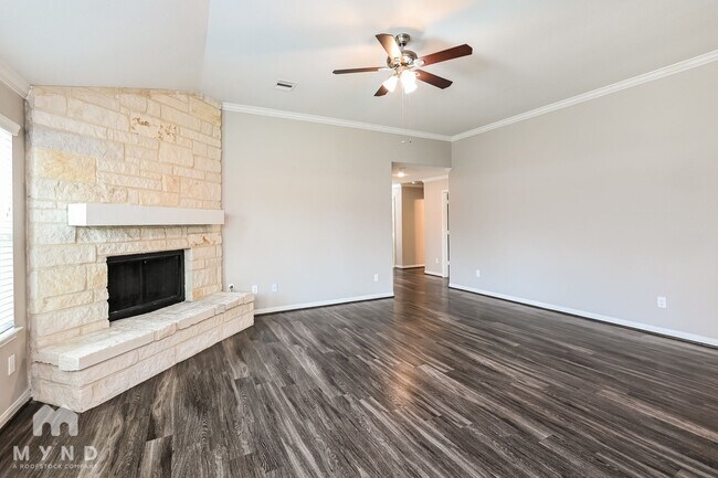 Building Photo - 16658 Bluefin St