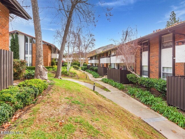Building Photo - 31550 Agoura Rd